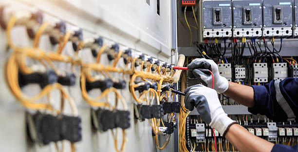 Professional Electrician technician working in East Hills, NY